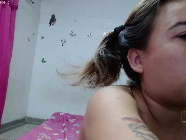 Fotografie LatinSex99 Sexy new couple, here to satisfy your secret desirs
