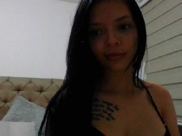Fotografie laurajurado welcome to me room. im laura tell meI am to please you in every way ..300 sexy strip naked. PVT ON