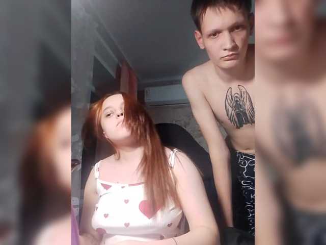 Snímky obrazovky vysielania Lauren-Estella