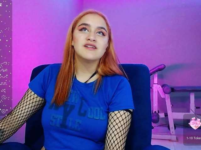 Snímky obrazovky vysielania Laylasmiith