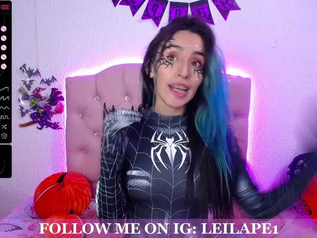Snímky obrazovky vysielania leila-sara