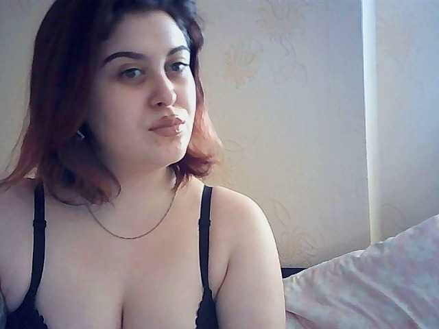 Snímky obrazovky vysielania LeraOGirl