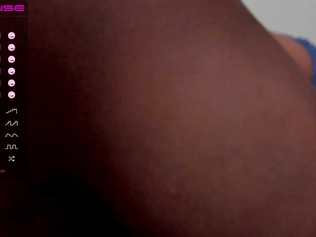 Snímky obrazovky vysielania Lexxxxy