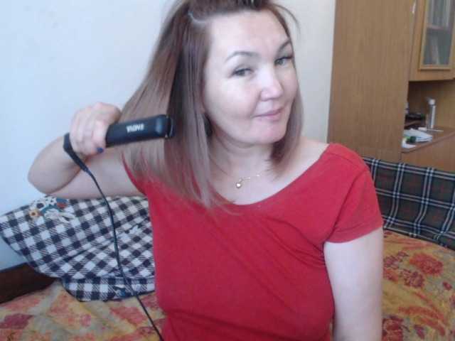 Snímky obrazovky vysielania Leyla-Smile17
