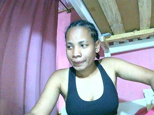 Snímky obrazovky vysielania LezleyWood