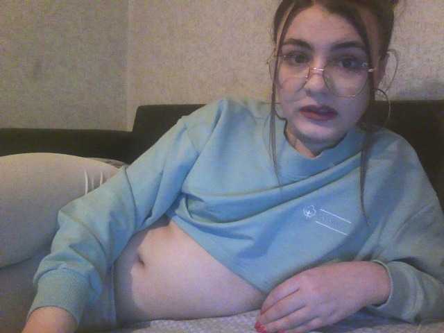 Snímky obrazovky vysielania TRISHALU