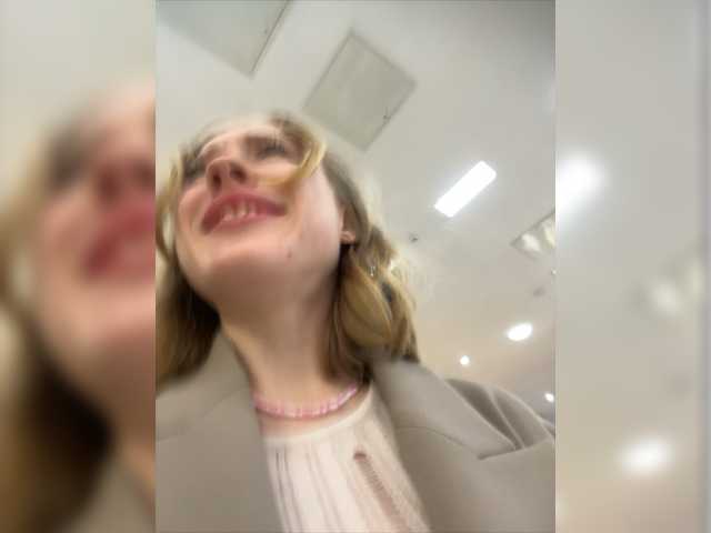 Snímky obrazovky vysielania LiiBaby