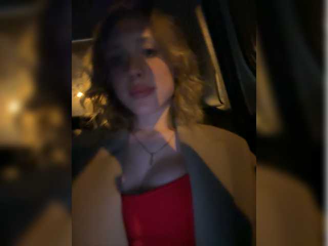 Snímky obrazovky vysielania LiiBaby