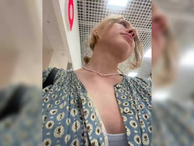 Snímky obrazovky vysielania LiiBaby