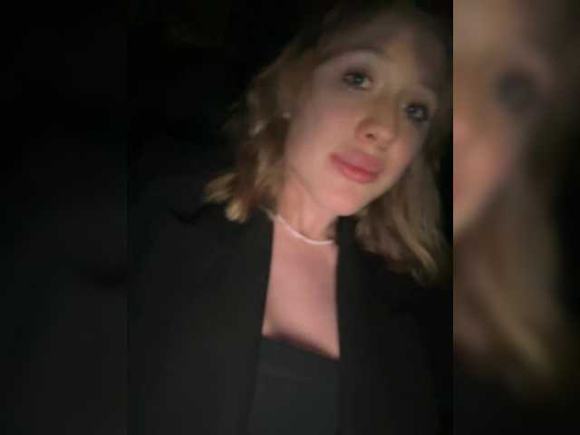 Snímky obrazovky vysielania LiiBaby