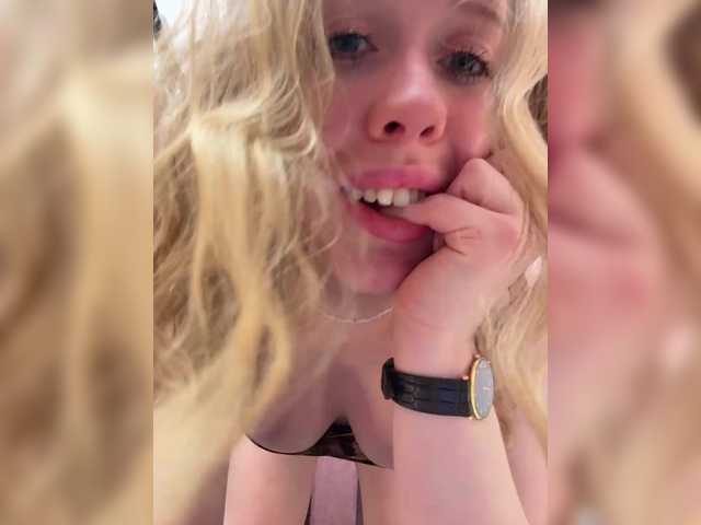 Snímky obrazovky vysielania LiiBaby