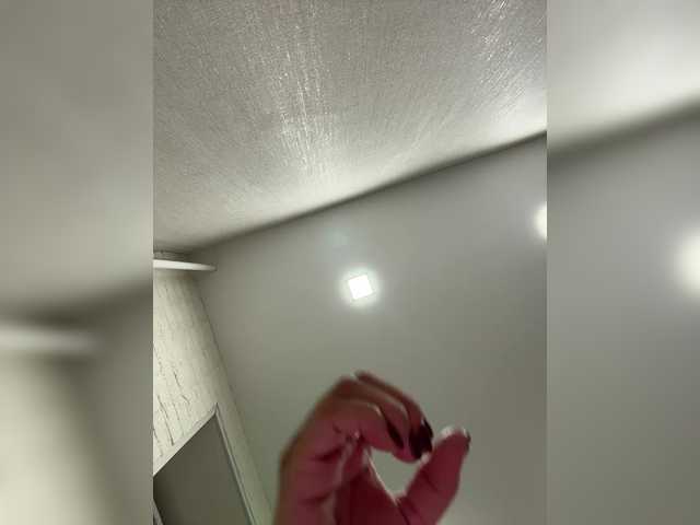 Snímky obrazovky vysielania Jo_Lilu