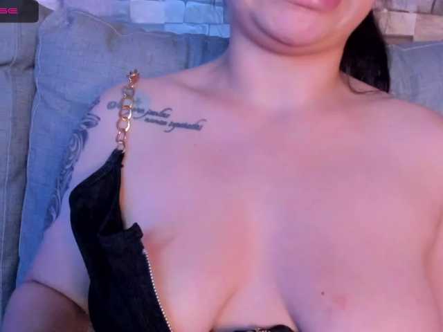 Fotografie Lila-Sweeden I feel a little lonely, want to make me company? GOAL: Blowjob + Saliva on boobs