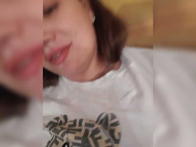 Snímky obrazovky vysielania lilisexi