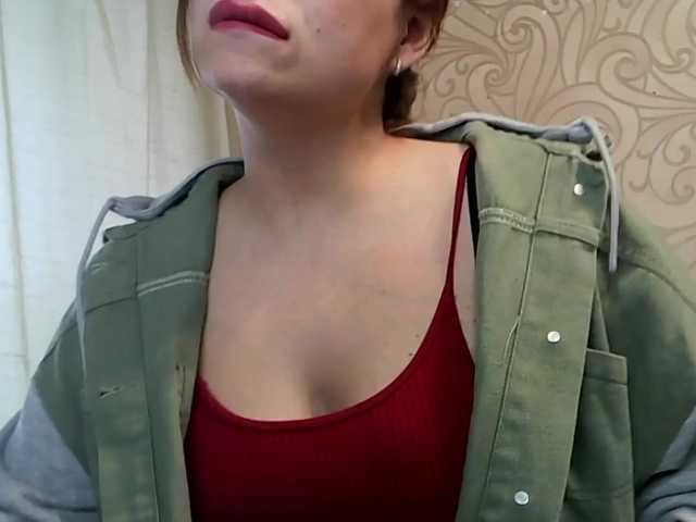 Snímky obrazovky vysielania lilisexi