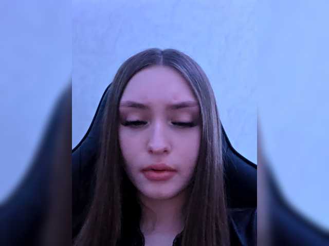 Snímky obrazovky vysielania Lilitmoon