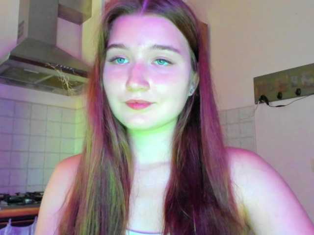 Snímky obrazovky vysielania LilOrchid