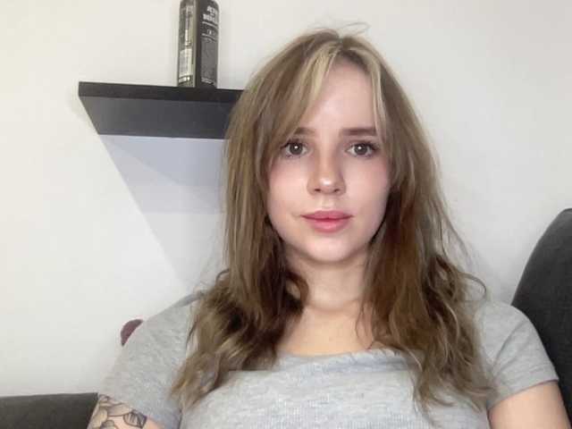 Snímky obrazovky vysielania LindseyPower