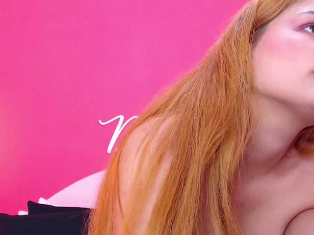 Fotografie LinndaTaylor Playing a stray kitty, wanna feed me some milk? Cum show at goal!! @total #blonde #bigtits #roleplay #fetish #teen