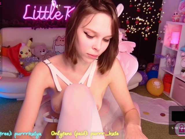 Snímky obrazovky vysielania LittleKitty69