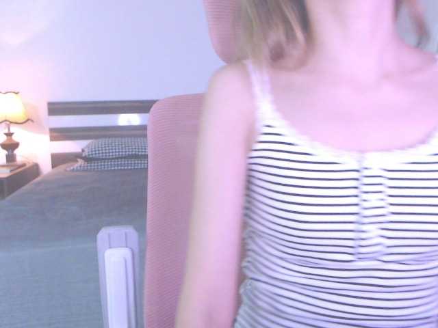 Snímky obrazovky vysielania littlebunny21