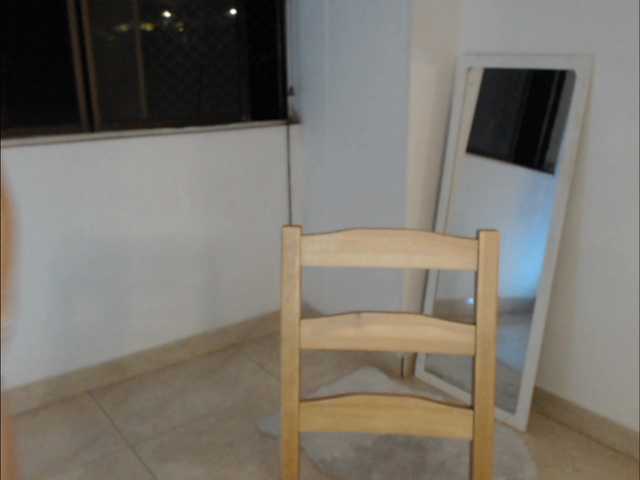 Snímky obrazovky vysielania littleDanni