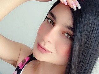 Erotický videohovor littleemma-777