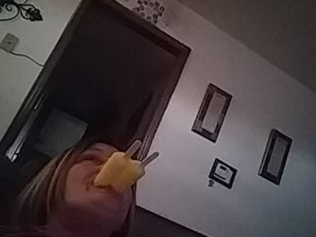 Snímky obrazovky vysielania Littleshorty