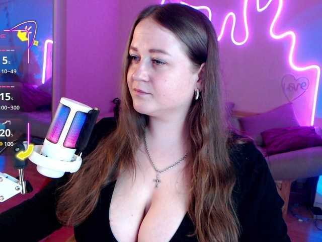 Snímky obrazovky vysielania LizzyShine