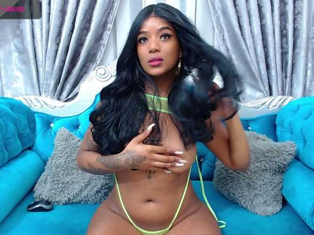 Fotografie LIZZYSMIITH ⭐ Hello Guys!! Welcome To My Room ⭐ #lovense #ebony #bigass #bigboobs #cum