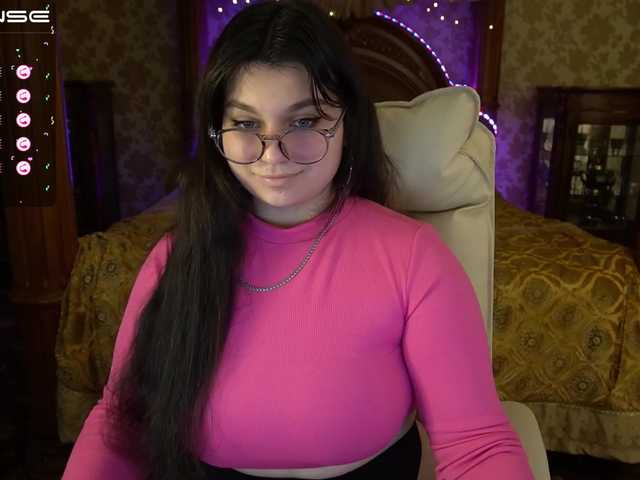 Snímky obrazovky vysielania LizzyyLiz