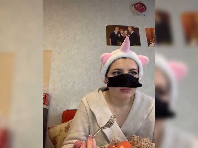 Snímky obrazovky vysielania loli-bo77