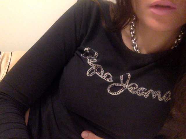 Snímky obrazovky vysielania SweetLoLi