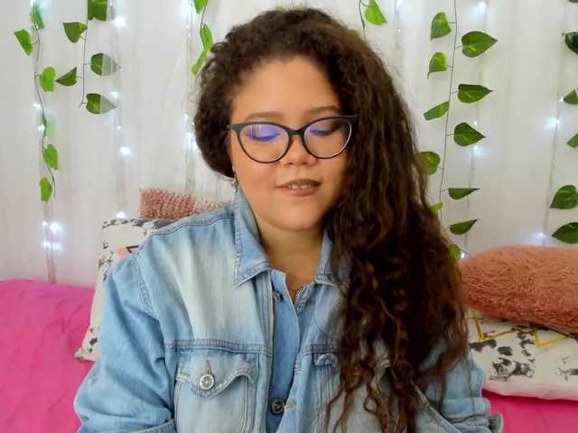 Snímky obrazovky vysielania LoliRuiz1