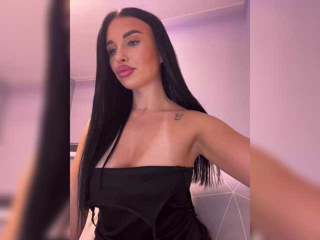 Snímky obrazovky vysielania _Anasteisha_