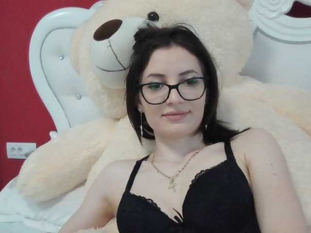 Snímky obrazovky vysielania Lorrah