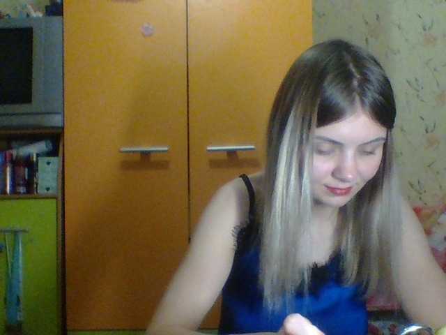 Snímky obrazovky vysielania LorryxCassidy
