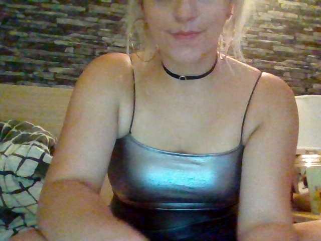 Fotografie LovedFuck30 Hello I am New here Play with me )) I really hot girl. Your biggest tips can make me #wet and #squirt)) #milk #milf #naturalytits #ass #bigtits #blondegirl