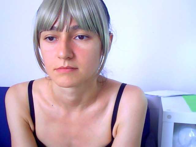 Snímky obrazovky vysielania LovelyBlond