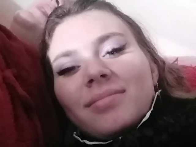 Snímky obrazovky vysielania Loverslove20