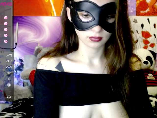 Snímky obrazovky vysielania PlayWithMe__