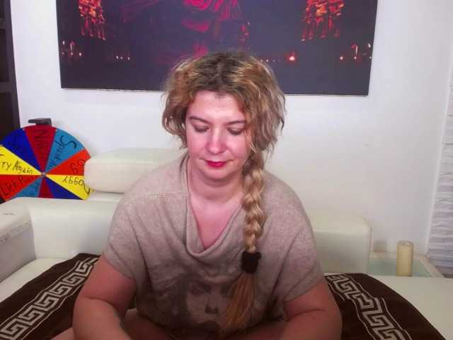 Snímky obrazovky vysielania LuanaSummeryX