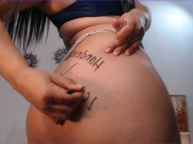 Snímky obrazovky vysielania lucycooper