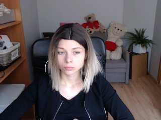 Fotografie LucySmith spank ass 20 tok, kiss 10 tok, naked tits 50 tok,all naked and masturbate -->priv chat