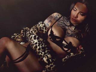 Erotický videohovor LullaeEscobar