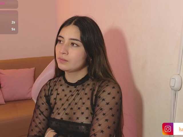 Snímky obrazovky vysielania Lunna-tay