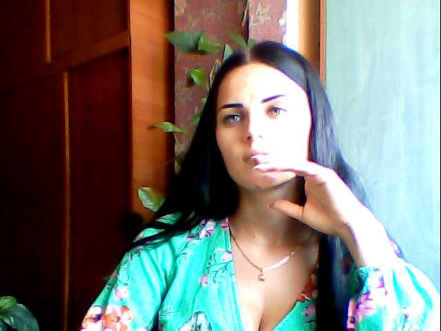 Snímky obrazovky vysielania LusiaSweet