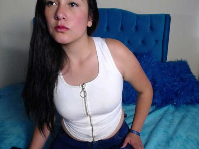 Snímky obrazovky vysielania MaddyGrey