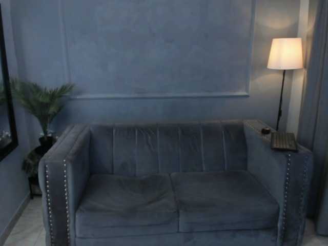 Snímky obrazovky vysielania Madyscarlett