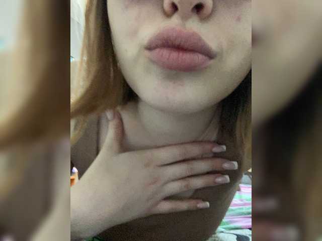 Snímky obrazovky vysielania Malinkkkaaa